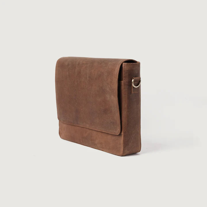 The Carismatico Vintage Tan Brown Leather Messenger Bag